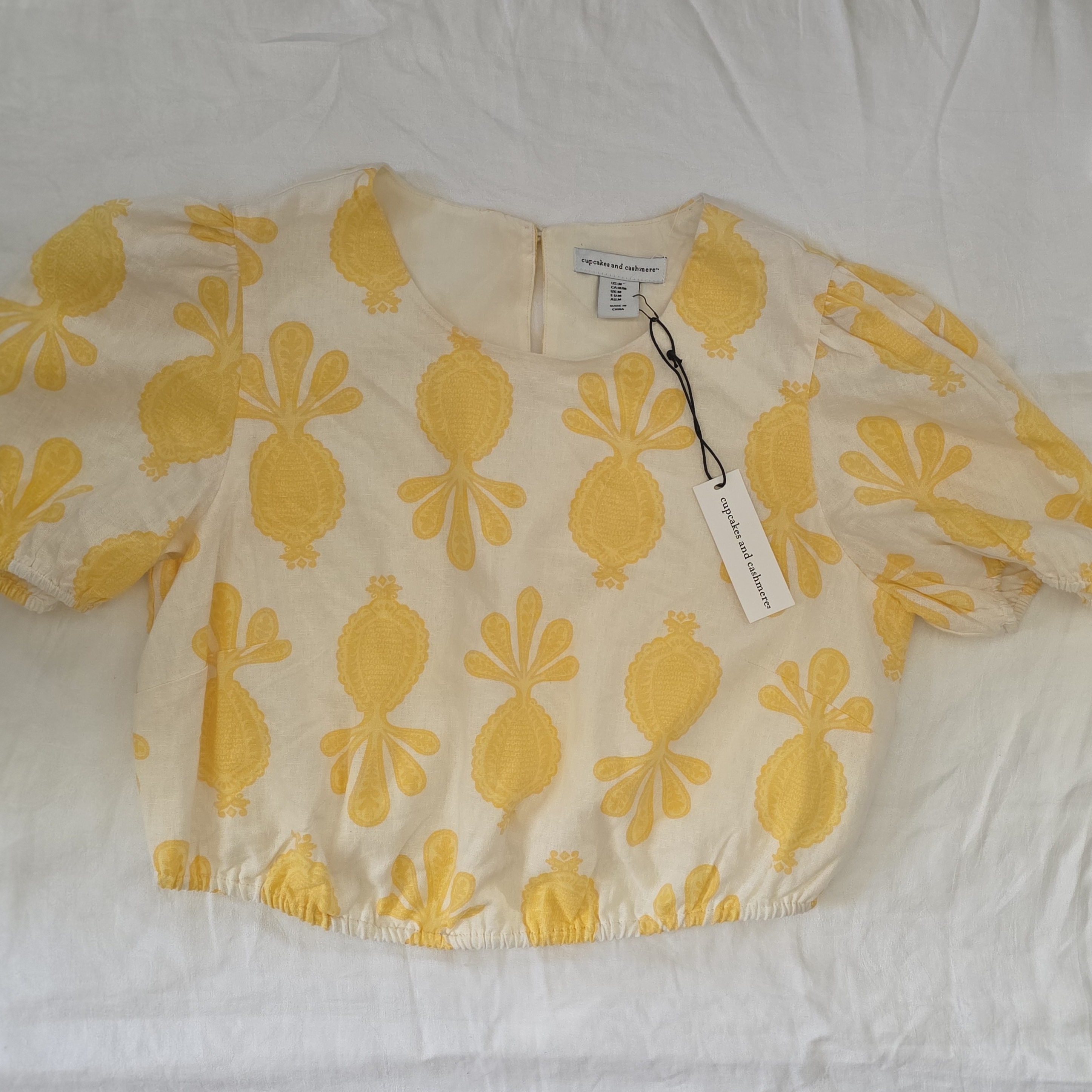 Cupcakes & Cashmere Cream And Yellow Blouse